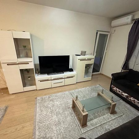 Hanna Apatment Podgorica Bagian luar foto