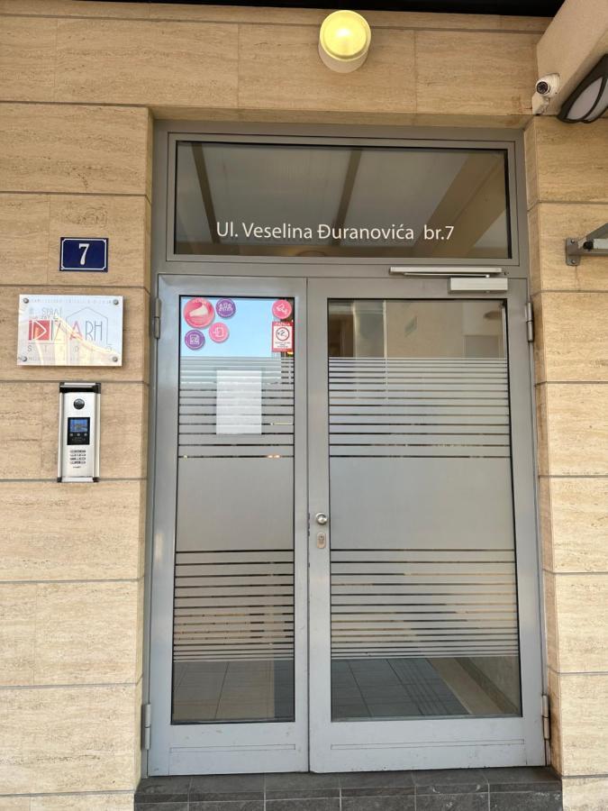 Hanna Apatment Podgorica Bagian luar foto
