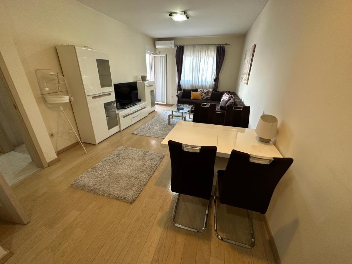 Hanna Apatment Podgorica Bagian luar foto